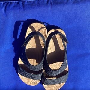 Reef Black Textured Slide Sandals size 7